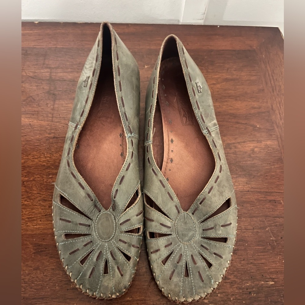 PIKOLINOS Olive Cutout Leather Flats size 42 (US 10) - Picture 3 of 13